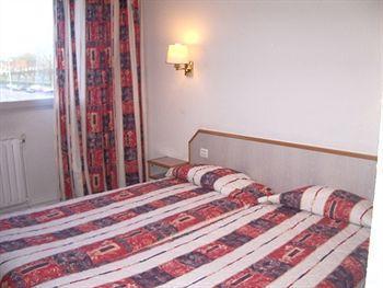 Hotel Le Sully La Roche Sur Yon Buitenkant foto